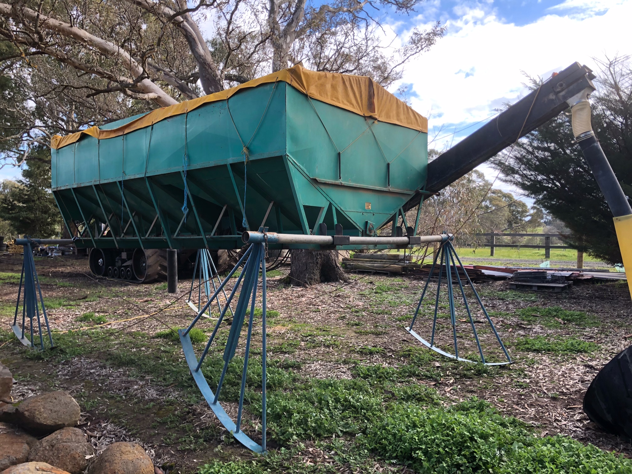 8 Tonne Twin Bin Grouper Machinery & Equipment Groupers and